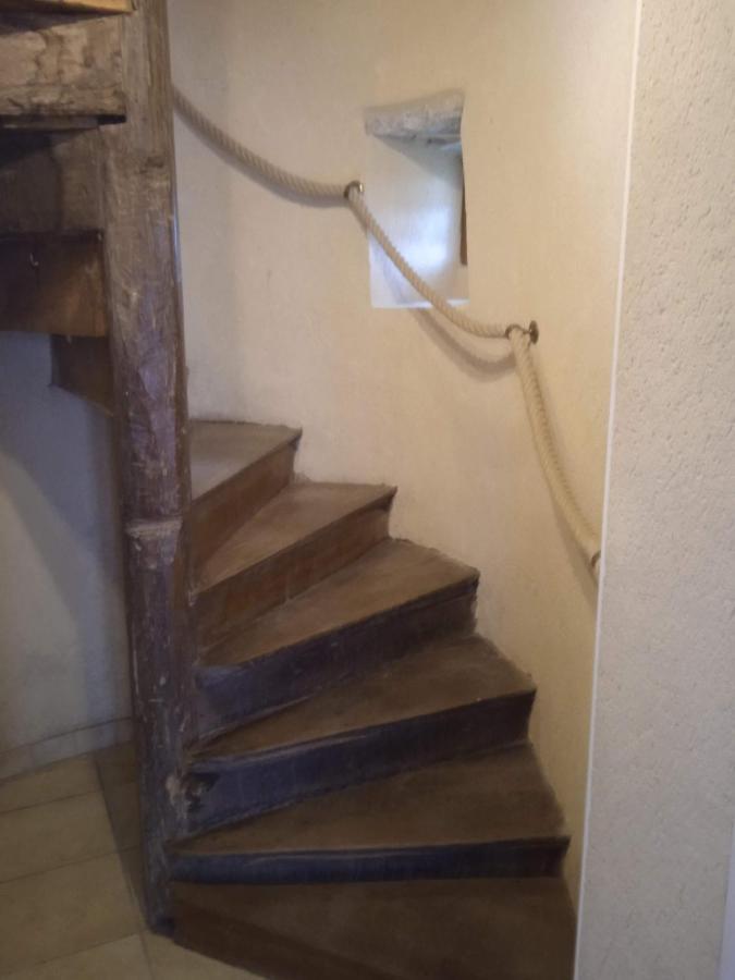 Charming Detached 2 Bedroom Ancient House In Medieval Quarter Of A Small Town In The Pays De La Loire, France Sillé-le-Guillaume Exteriör bild